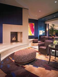 a living room filled with furniture and a fire place at Ameristar Casino Hotel in East Chicago
