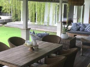 Gallery image of Villa Jasper at BERAWA beach in Canggu +21 photos