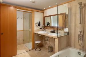 A bathroom at Es Portal Restaurant i Hotel Boutique - Adults only