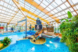 Bazén v ubytování Aquapalace Hotel Prague nebo v jeho okolí