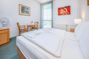 Photo de la galerie de l'établissement Zsóry Liget Vendégház, à Mezőkövesd