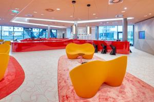 Ein Sitzbereich in der Unterkunft Prize by Radisson, Vienna City