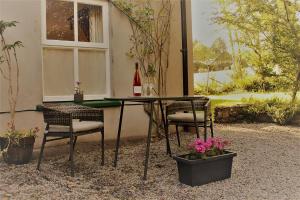 Zahrada ubytování 1 Bed Flat - Sleeps 2 - Parking - Wifi