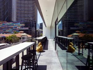 A restaurant or other place to eat at citizenM Miami Brickell
