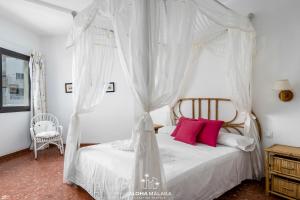 Postel nebo postele na pokoji v ubytování Amaizing views apartment, 204Torremolinos