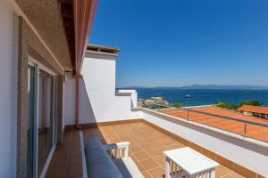 Zdjęcie z galerii obiektu VILLA CARMENCITA BEACH en primera línea de playa w mieście Pontevedra