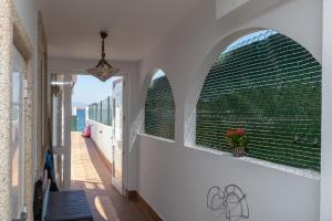 Zdjęcie z galerii obiektu VILLA CARMENCITA BEACH en primera línea de playa w mieście Pontevedra