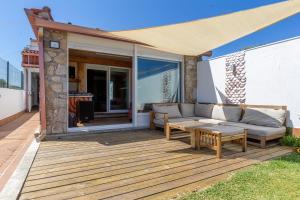 Zdjęcie z galerii obiektu VILLA CARMENCITA BEACH en primera línea de playa w mieście Pontevedra