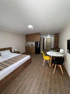 Η κουζίνα ή μικρή κουζίνα στο Orbi Palace Bakuriani Deluxe 420