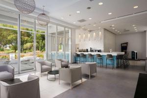 Radisson Blu Resort, Saidia Garden的休息区
