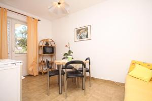 Fotografia z galérie ubytovania Apartments with a parking space Hvar - 4004 v destinácii Hvar