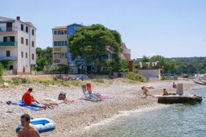 Fotografie z fotogalerie ubytování Apartments by the sea Primosten - 4169 v Primoštenu
