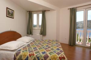 Fotografie z fotogalerie ubytování Apartments by the sea Primosten - 4169 v Primoštenu