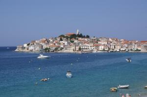 Fotografie z fotogalerie ubytování Apartments by the sea Primosten - 4169 v Primoštenu