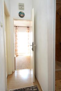 Fotografia z galérie ubytovania Apartments by the sea Molunat, Dubrovnik - 2137 v destinácii Molunat