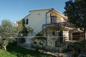 Fotografie z fotogalerie ubytování Apartments by the sea Cove Ljubljeva, Trogir - 2194 v destinaci Voluja