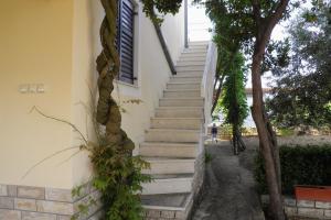 Fotografie z fotogalerie ubytování Apartments by the sea Cove Ljubljeva, Trogir - 2194 v destinaci Voluja
