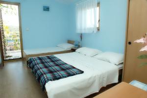 Fotografie z fotogalerie ubytování Apartments by the sea Cove Ljubljeva, Trogir - 2194 v destinaci Voluja