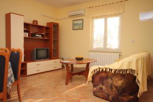 Fotografie z fotogalerie ubytování Family friendly apartments with a swimming pool Manjadvorci, Marcana - 2209 v destinaci Barban