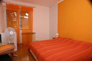 Postel nebo postele na pokoji v ubytování Rooms by the sea Jelsa, Hvar - 4041