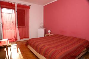 Postel nebo postele na pokoji v ubytování Rooms by the sea Jelsa, Hvar - 4041