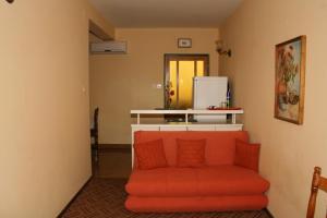 Kuchnia lub aneks kuchenny w obiekcie Apartments and rooms by the sea Sucuraj, Hvar - 4029