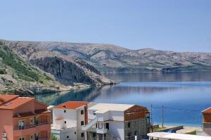 Fotografia z galérie ubytovania Apartment Metajna 4126a v destinácii Zubovići