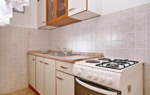 Zdjęcie z galerii obiektu Apartments with a parking space Metajna, Pag - 4126 w mieście Metajna