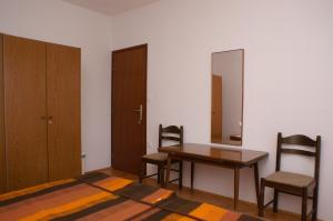 Fotografie z fotogalerie ubytování Double Room Mulobedanj 4061a v destinaci Lun