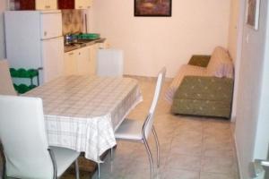 Kuchyň nebo kuchyňský kout v ubytování Apartments by the sea Novalja, Pag - 4114