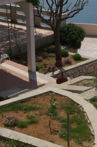 Vonkajšia záhrada v ubytovaní Apartment Zubovici 4065b