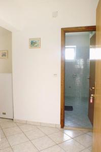 Koupelna v ubytování Apartments with parking space Metajna, Pag - 4116