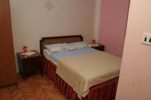 Fotografie z fotogalerie ubytování Apartments with a parking space Grebastica, Sibenik - 4261 v destinaci Grebaštica