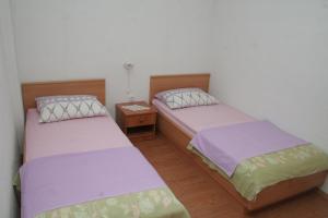 Fotografie z fotogalerie ubytování Apartments with a parking space Grebastica, Sibenik - 4261 v destinaci Grebaštica
