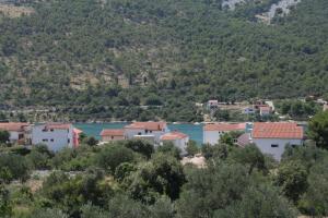Fotografie z fotogalerie ubytování Apartments with a parking space Grebastica, Sibenik - 4261 v destinaci Grebaštica