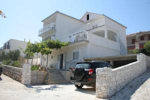 Fotografia z galérie ubytovania Apartments by the sea Rogoznica - 4215 v Rogoznici + 20 fotografií