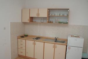 Fotografie z fotogalerie ubytování Apartments by the sea Rogoznica - 4215 v Rogoznici
