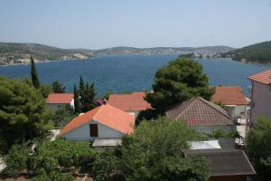 Fotografie z fotogalerie ubytování Apartments by the sea Rogoznica - 4215 v Rogoznici