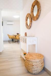 Fotografie z fotogalerie ubytování Apartments by the sea Pisak, Omis - 1067 v destinaci Pisak