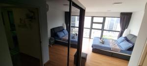 MLH Designer Duplex Suite @ EkoCheras的休息区