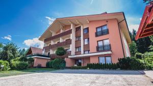 Appartamento rosa con piano terra di Alpe Adria Apartments - Top 1 by S4Y a Faak am See