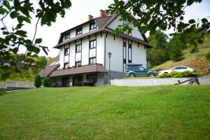 Vrt ispred objekta Villa Mramor