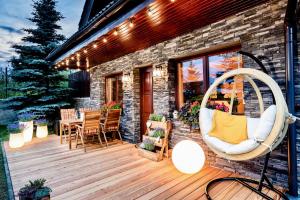 Posedenie v ubytovaní TATRYSTAY Cactus Luxury Villa High Tatras private Wellness
