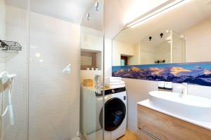 Kúpeľňa v ubytovaní TATRYSTAY Cactus Luxury Villa High Tatras private Wellness