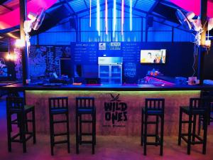 Lounge nebo bar v ubytování Wild Ones Hostel