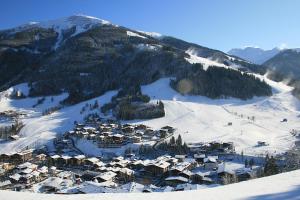 Gallery image of Hotel-Pension Flora in Saalbach Hinterglemm