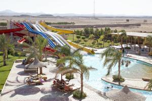 The swimming pool at or close to Three Corners Sea Beach Resort
