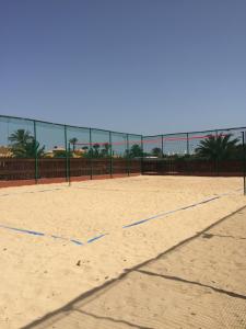 Tenis lub squash w obiekcie Corralejo Happy Place, precioso apartamento con piscina lub w pobliżu