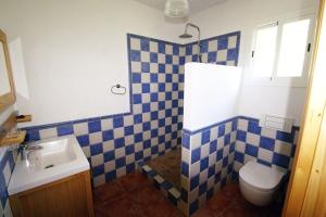 Łazienka w obiekcie Tarifa-Blick auf Afrika, Haus am Meer, Haustiere erlaubt