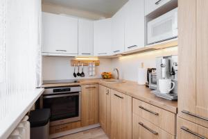 Kuchyň nebo kuchyňský kout v ubytování Kuuse 4 Apartment with 2 bedrooms